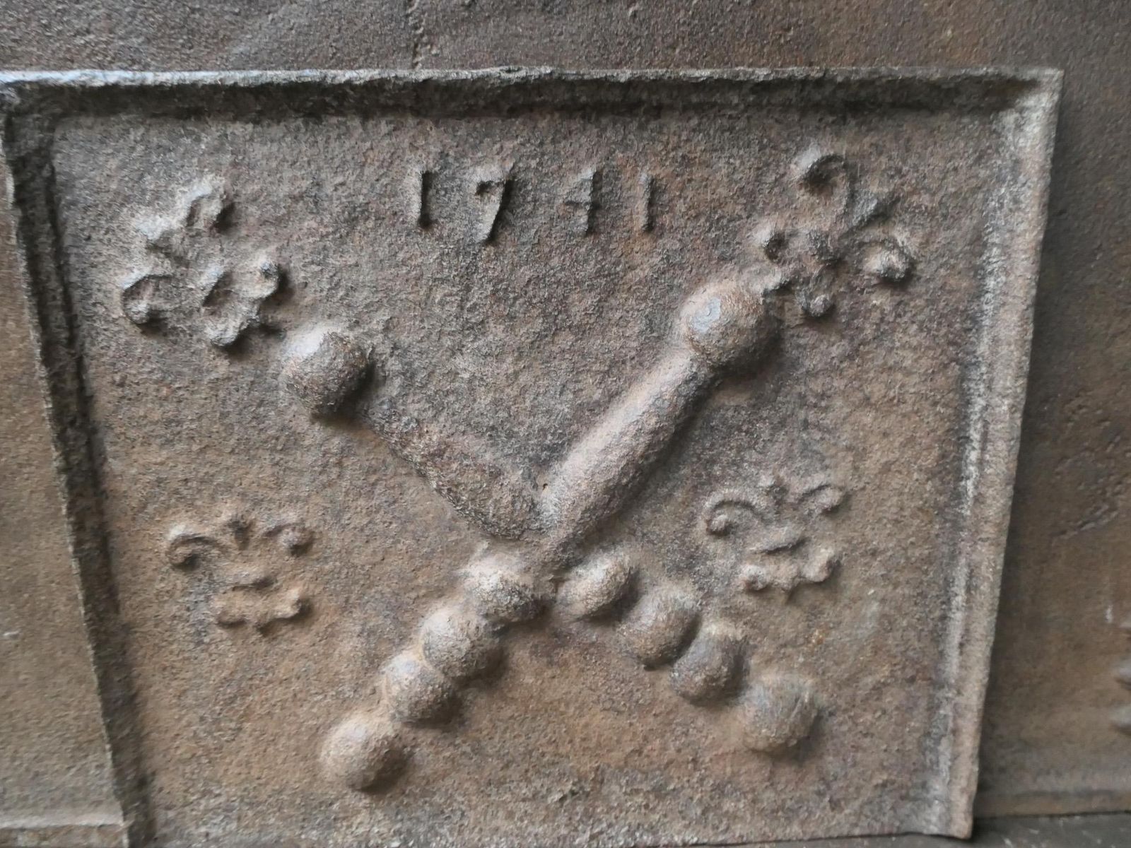 photo for sale Antique Louis XIV 'Pillars With Saint Andrew's Cross' Fireback / Backsplash