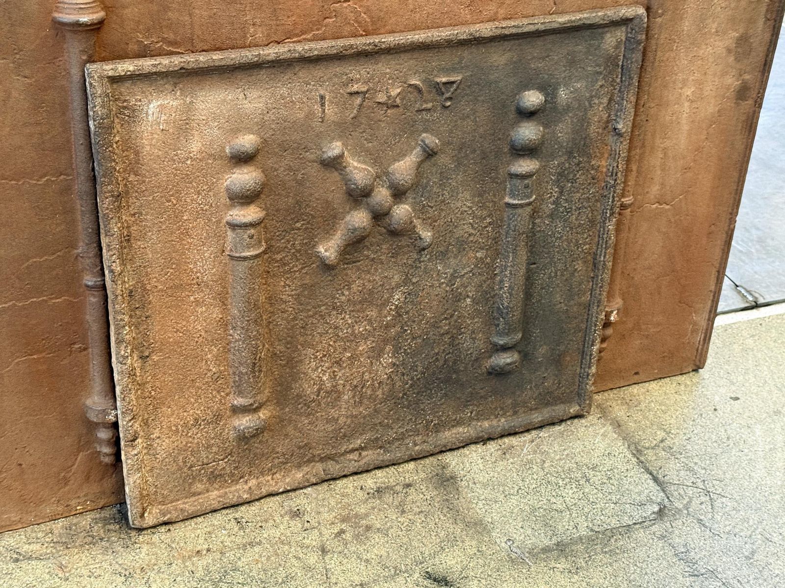 18th Century Louis XIV 'Pillars With Saint Andrew's Cross' Fireback / Backsplash photo Home Fixtures