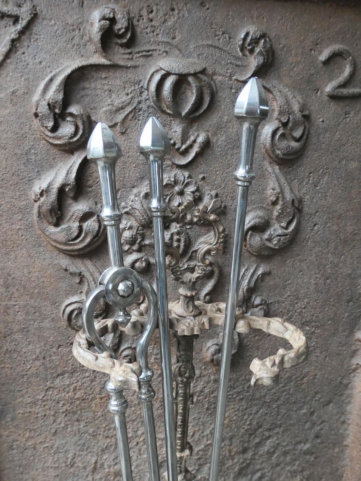 Large 19th C. English Iron And Polished Steel Victorian Fireside Companion Set photo 1147.0