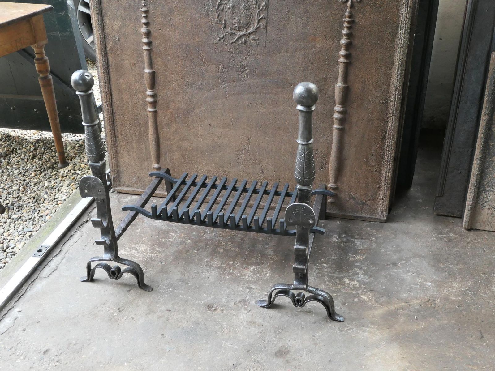 Beautiful French Gothic Fireplace Grate Or Fire Basket, 17th Century photo vinterior