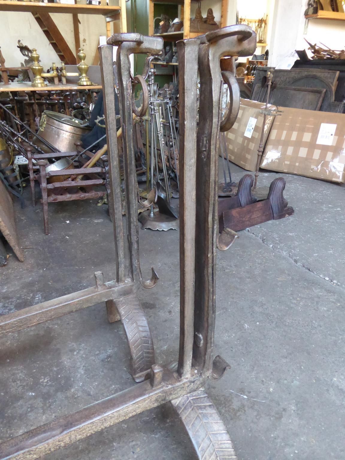 photo vintage Beautiful 17th Century French Gothic Andirons Or Firedogs