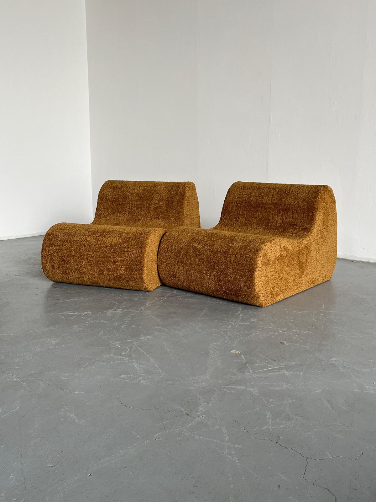 Italian Mid Century Modular Sofa Or Seating Set In Ochre Boucle, 1970s Italy photo vintage