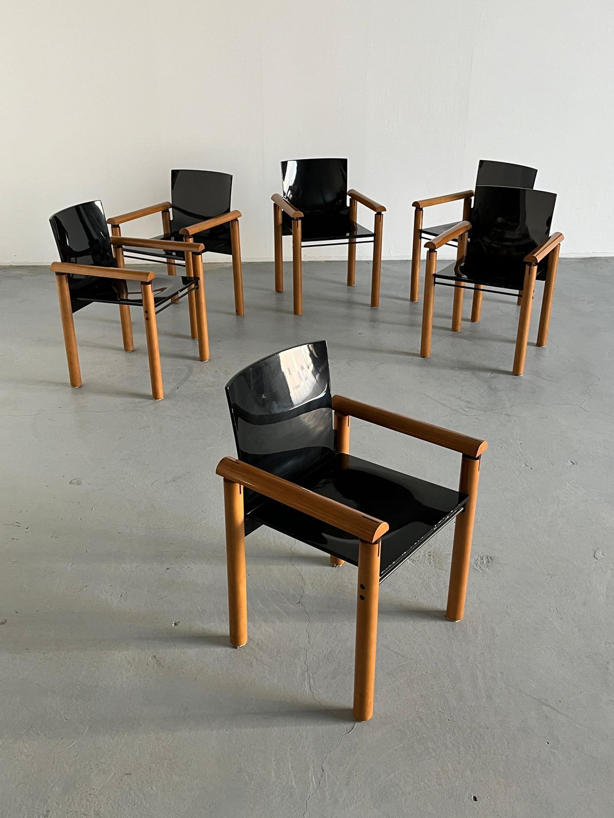 1 Of 6 Elegant Modernist Armchairs In Dark Gloss Finish, Attributed To Artelano photo vinterior