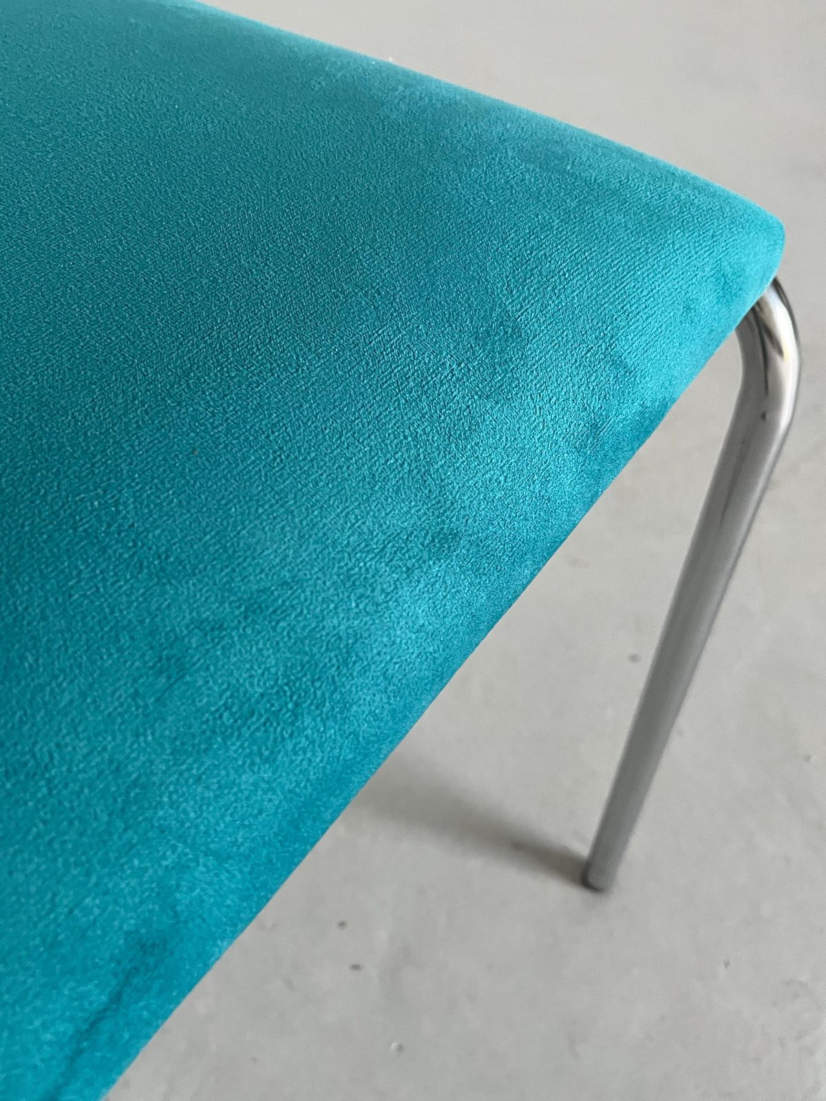 photo furniture Vintage Italian Bauhaus Chrome Tubular Steel And Green Velvet Chairs, 80s