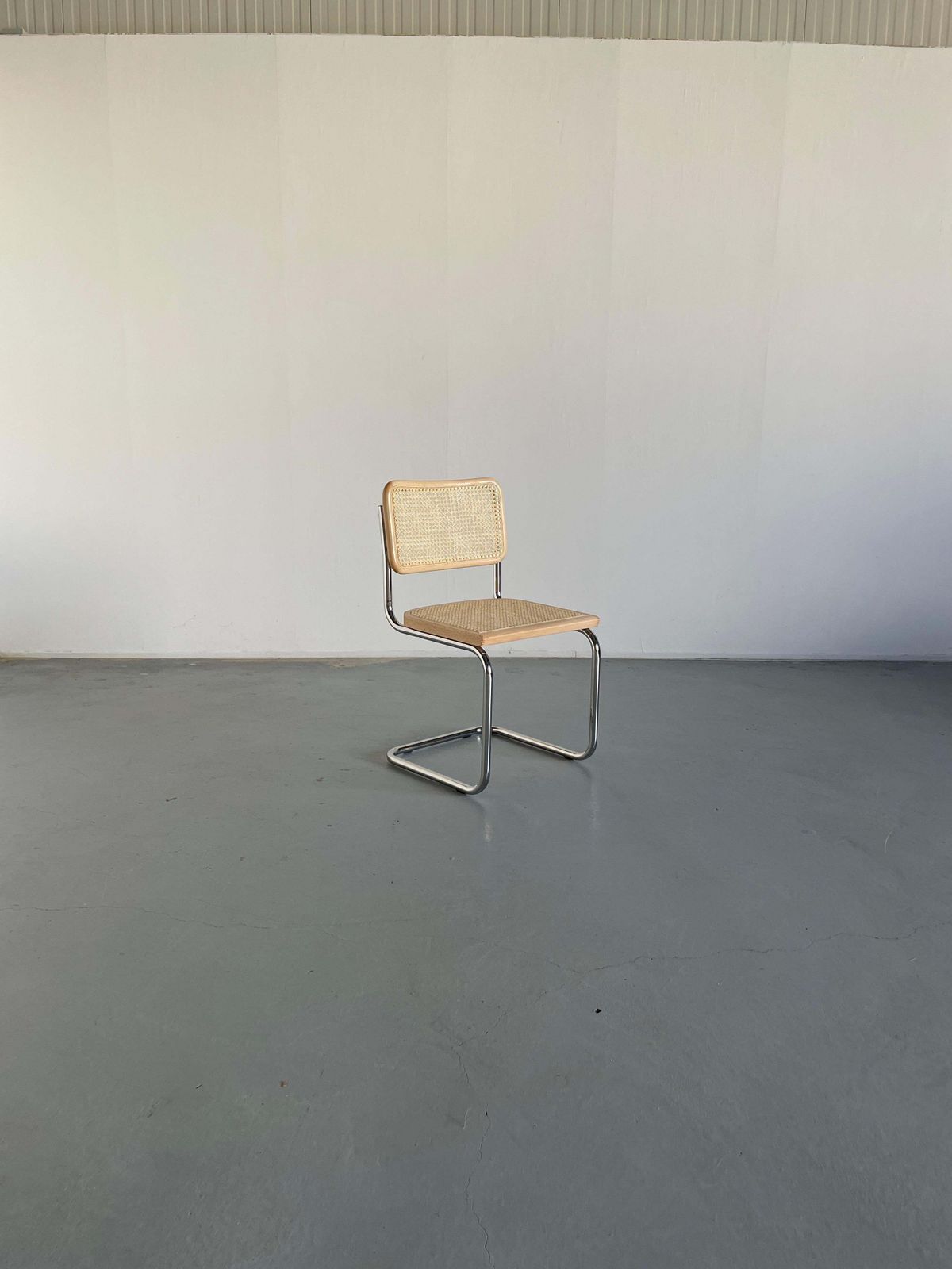 Cesca Mid Century Cantilever Chair, Marcel Breuer B32 Design photo furniture