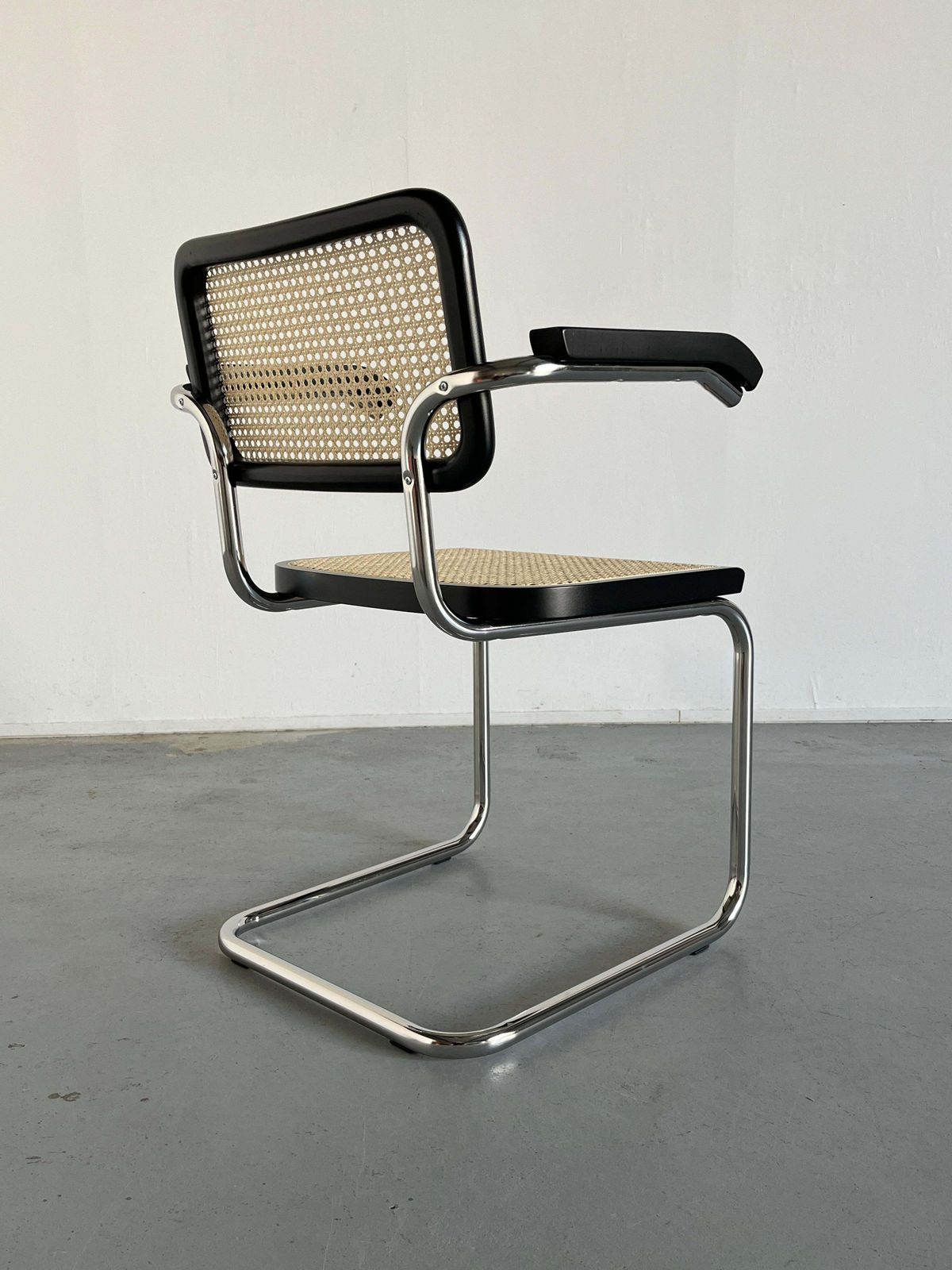 1 Of 8 Vintage Cesca Mid Century Cantilever Chair, Marcel Breuer B64, Early 00s photo vintage