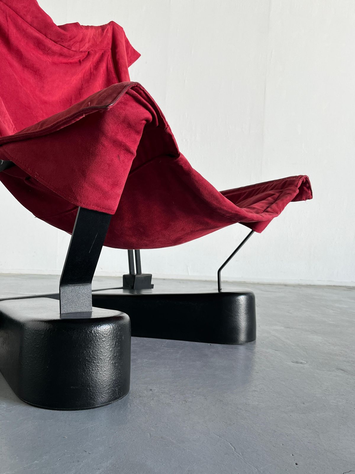 Large Italian Sling Butterfly Lounge Chair In Suede And Metal, 1980s photo for sale