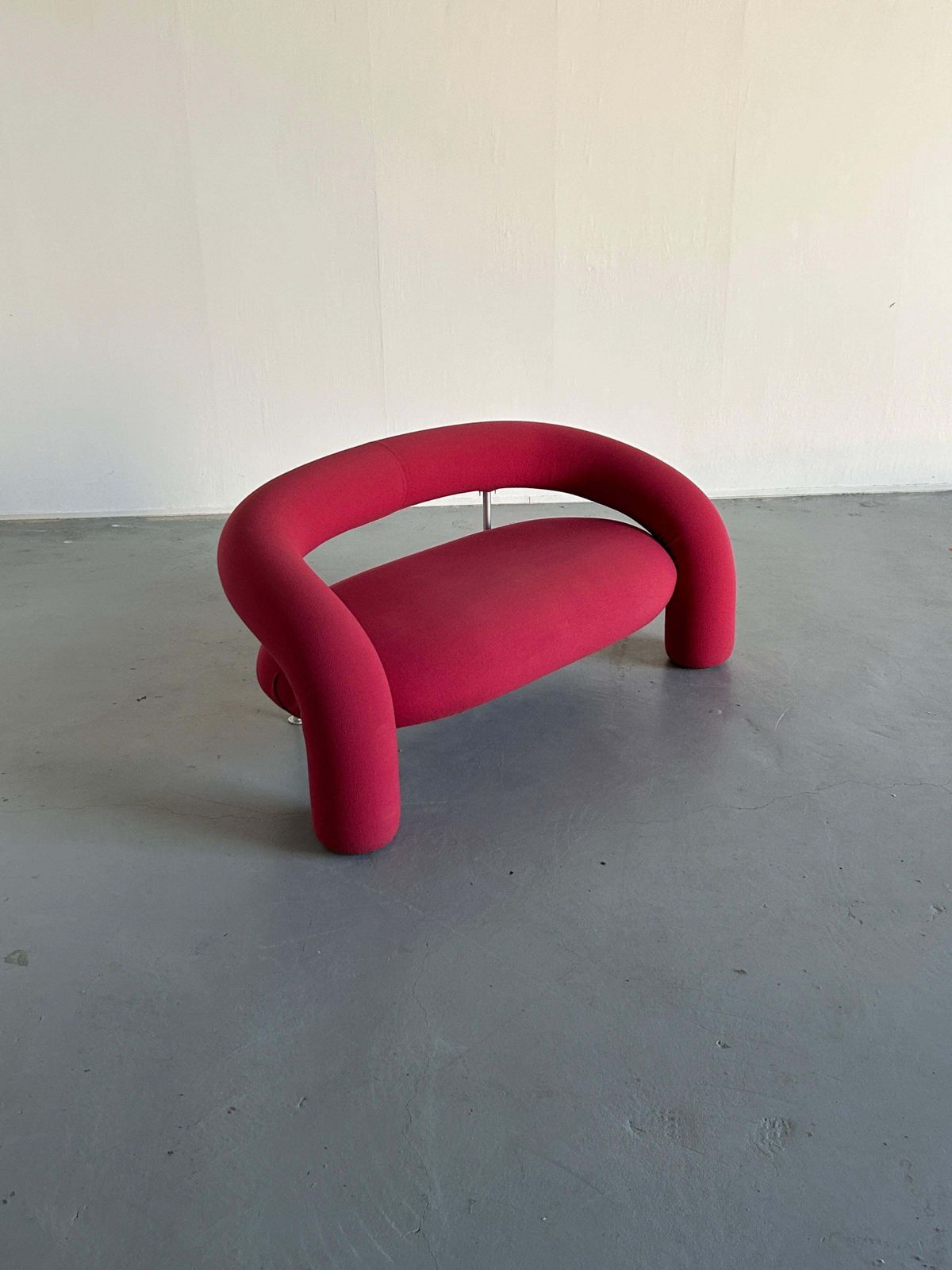 Sculptural Tube Sofa By Anna & Carlo Bartoli For Rossi Di Albizzate, 1990s Italy photo for sale