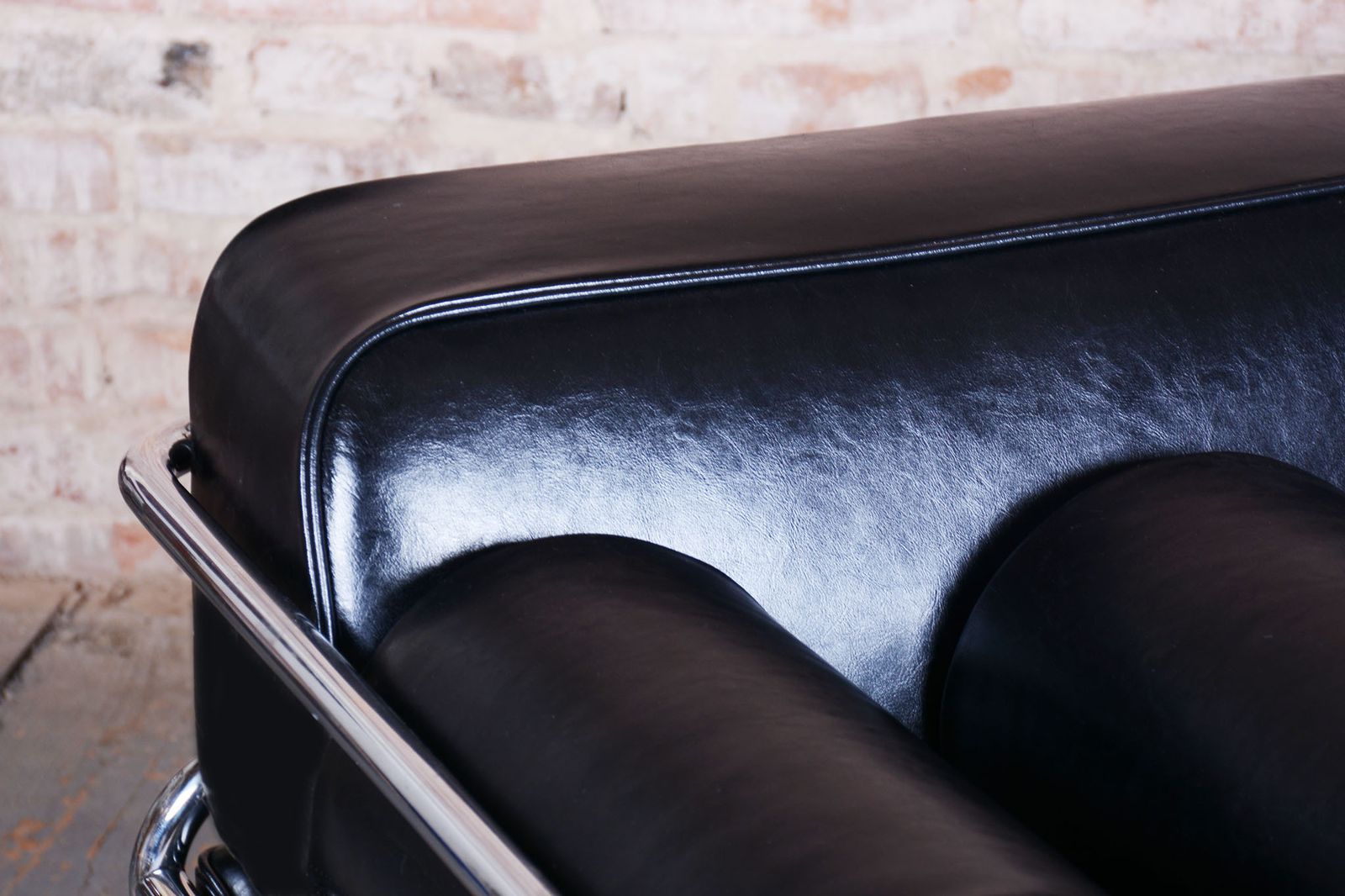 Restored Bauhaus Sofa, Chrome Plated Steel, High Quality Leather, Czech, 1930s photo vinterior