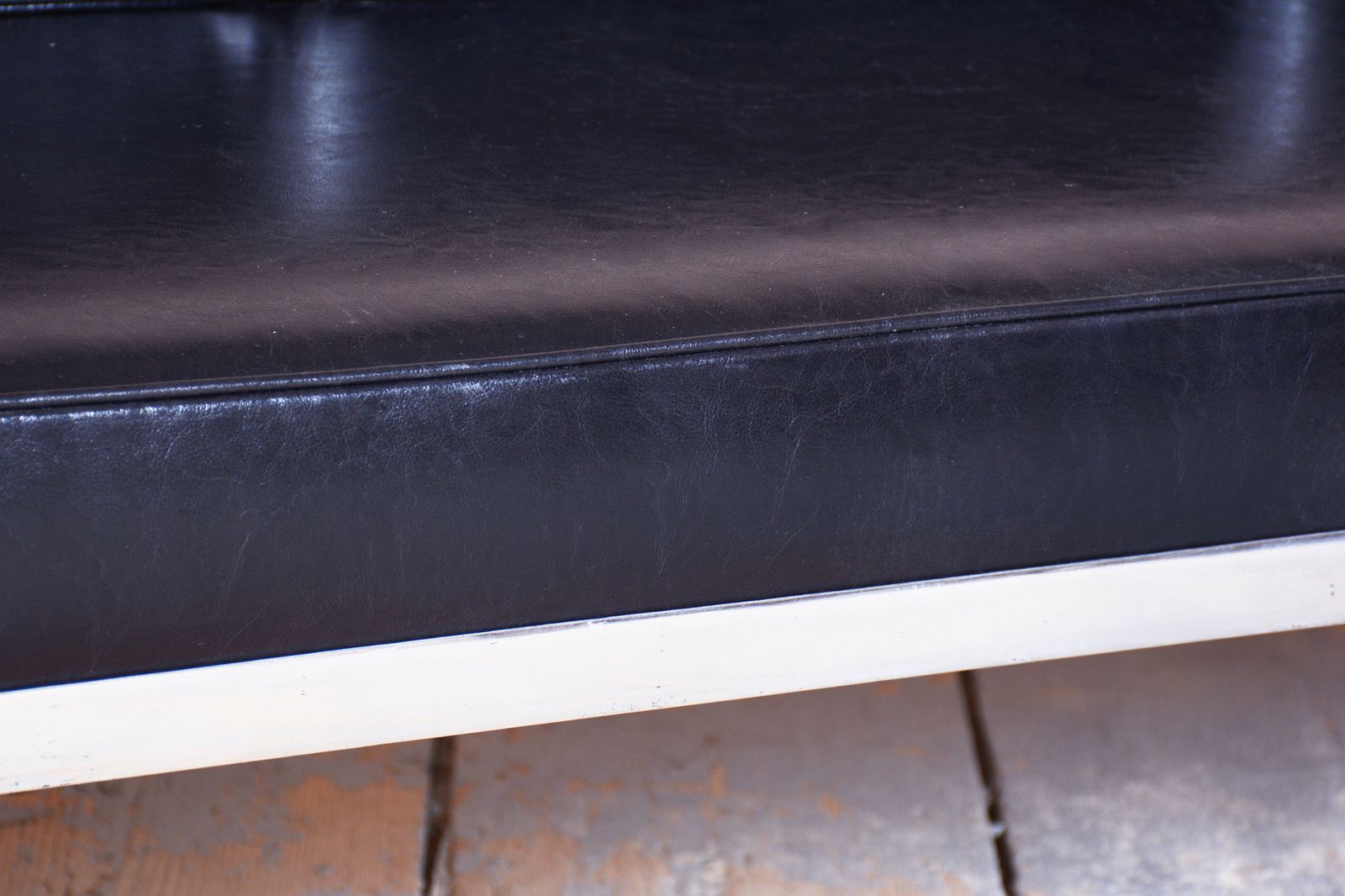 photo furniture Restored Bauhaus Sofa, Chrome Plated Steel, High Quality Leather, Czech, 1930s