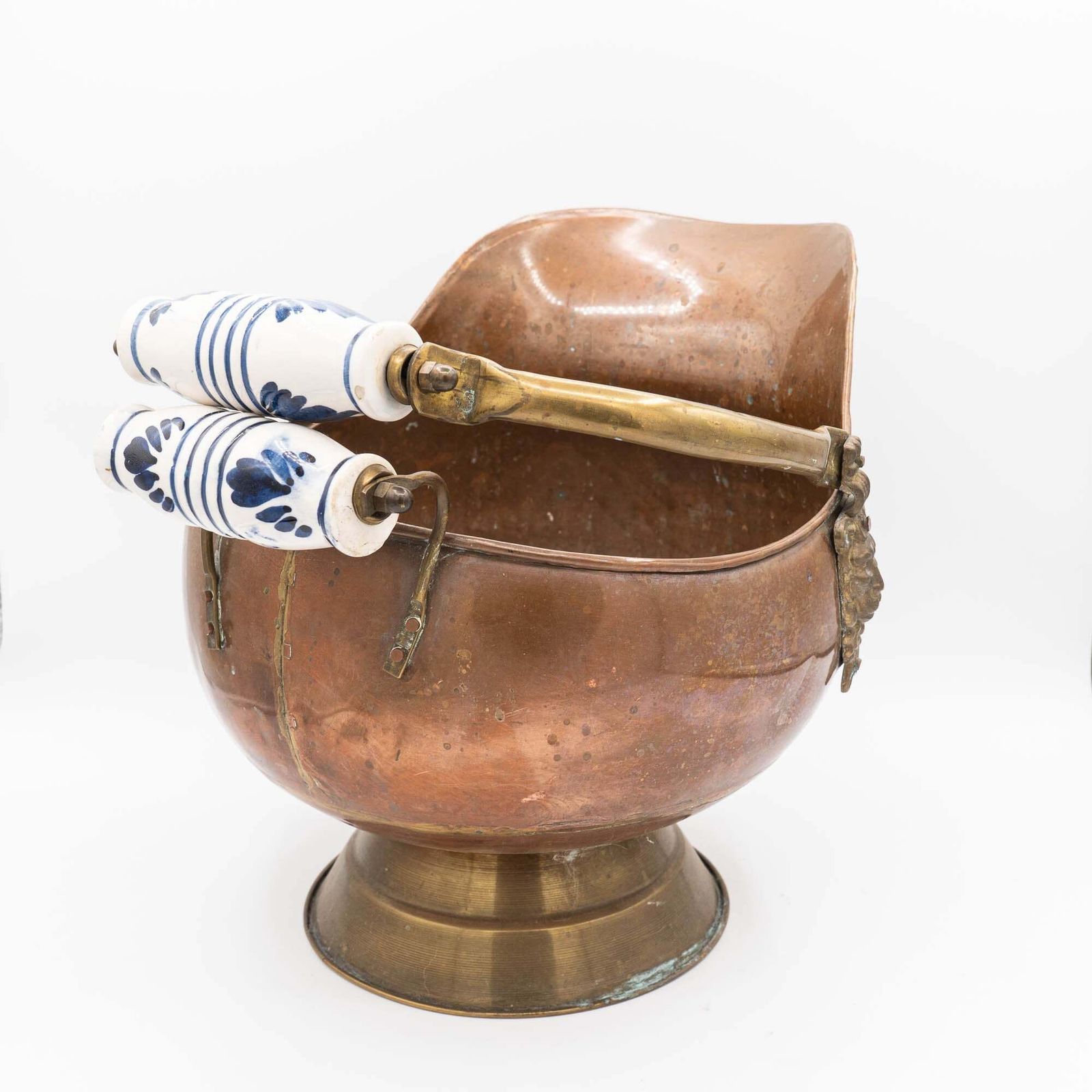Antique Copper Helmet Coal Scuttle With Delft Ceramic Blue And White Handle   1800s photo buy