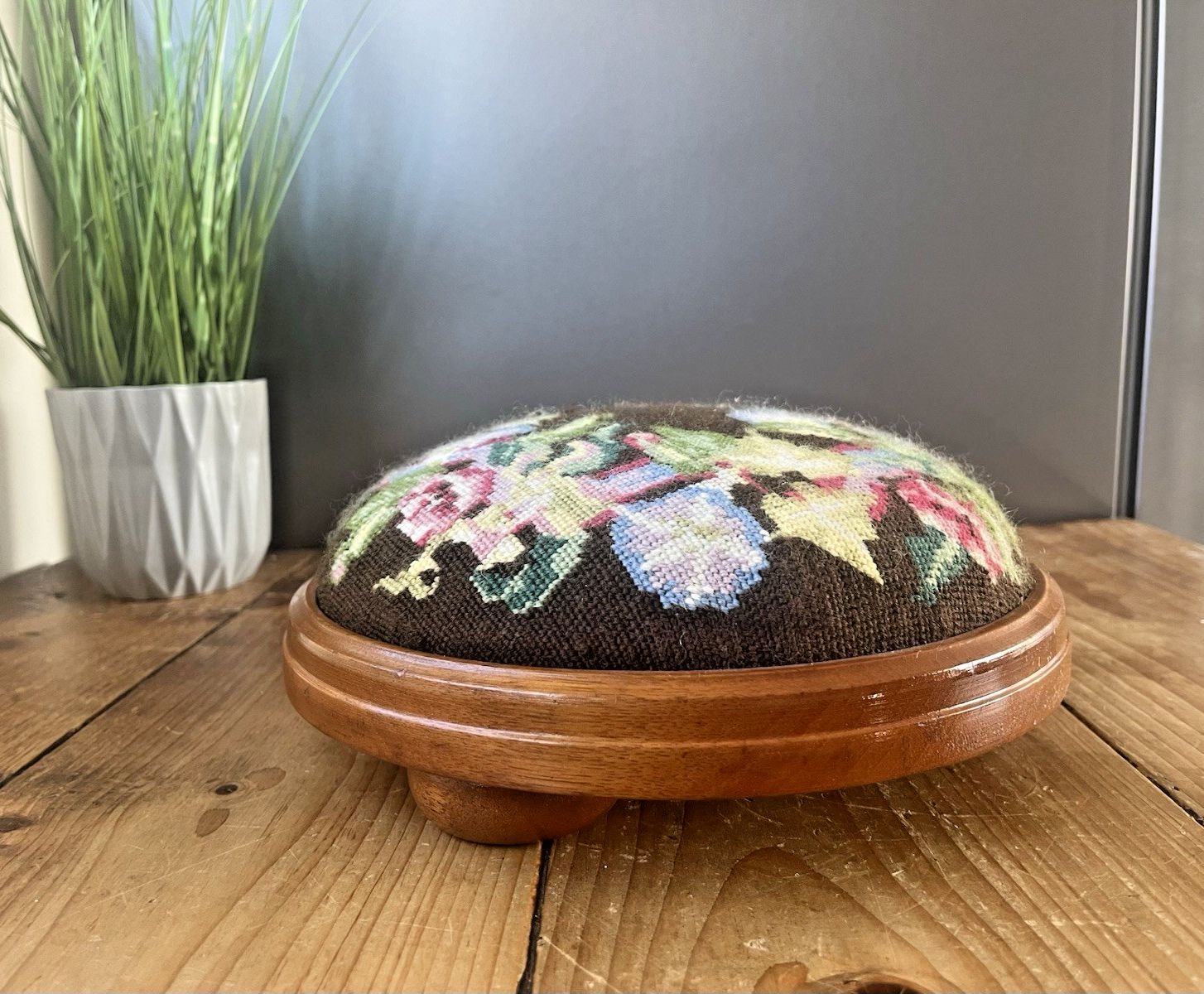 Antique Floral Tapestry Needlepoint Low Bun Foot Stool Old English Country House photo 50.0