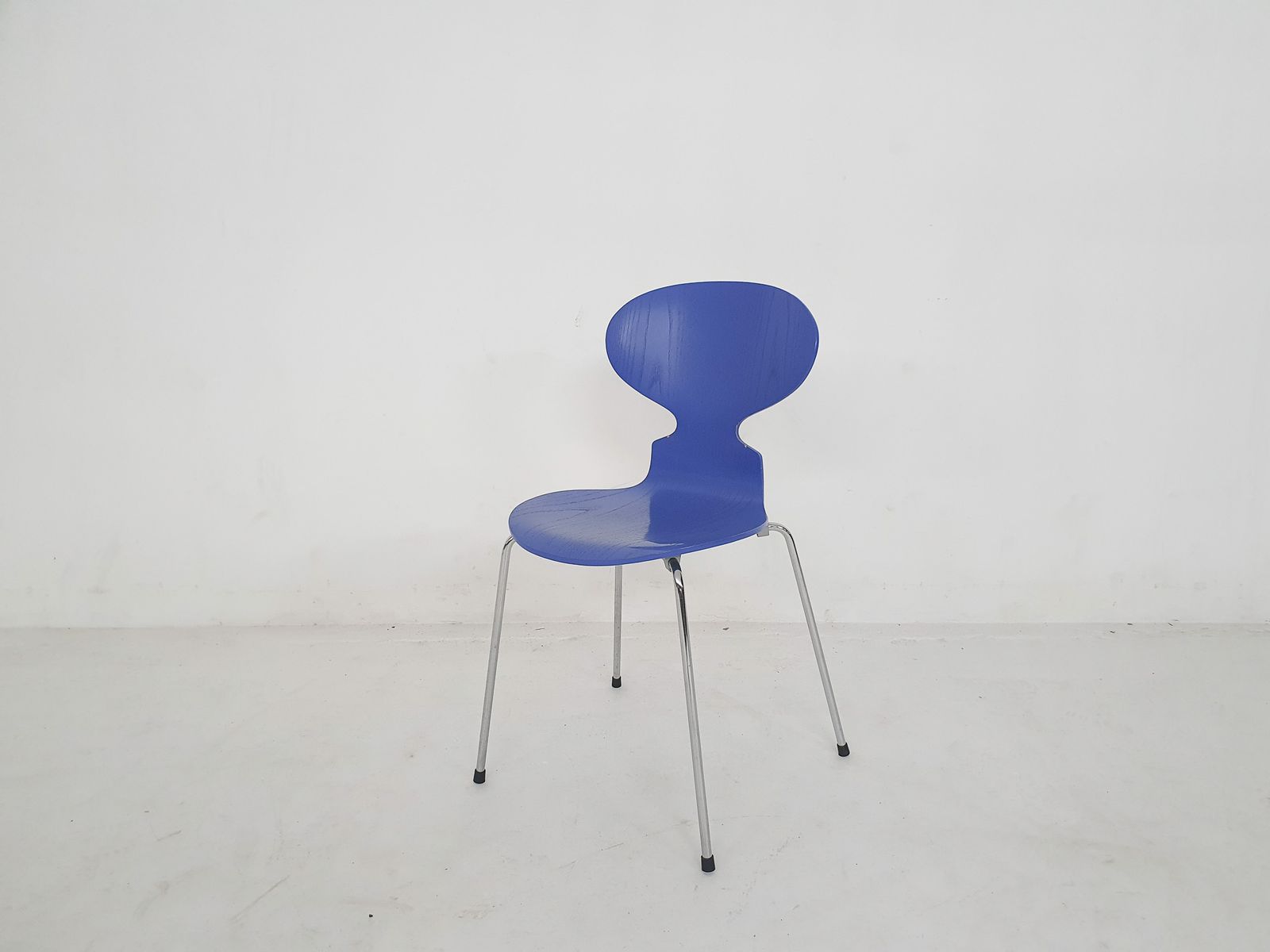 Arne Jacobsen For Fritz Hansen Ultramarin ( L15) Wooden "Ant" Chair, Denmark 1996 photo furniture