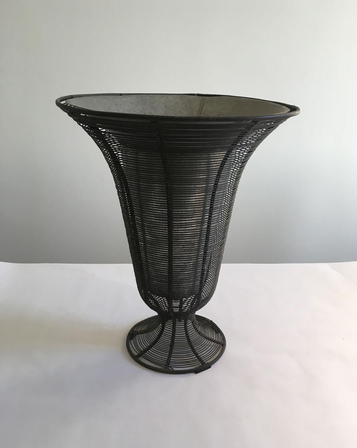 France Iron Wire Minimalist Vase And Planter Bowl photo furniture