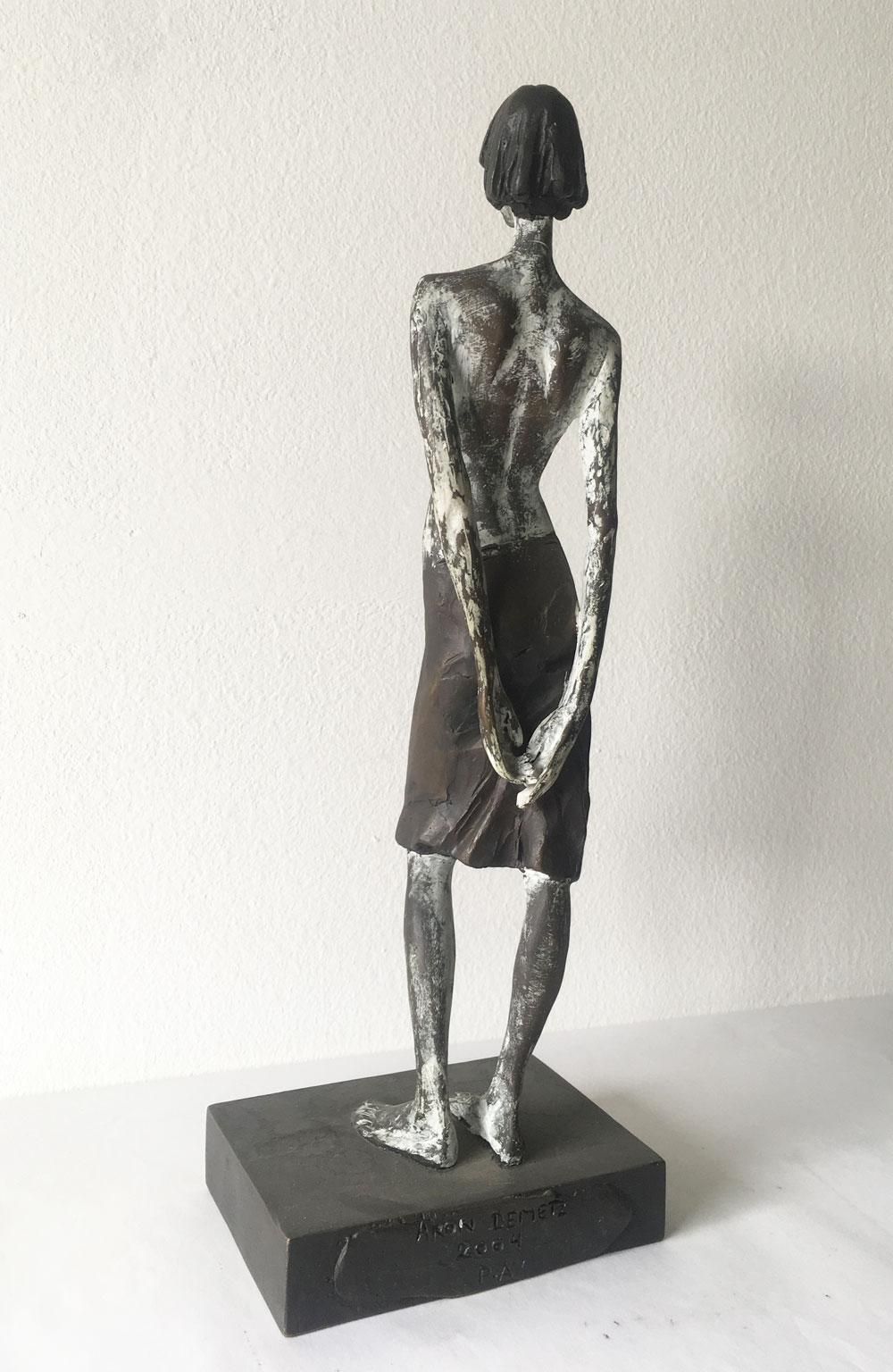 photo vinterior Italy Cast Lost Wax Woman Figurine Bronze Sculpture By Aron Demetz Guardando