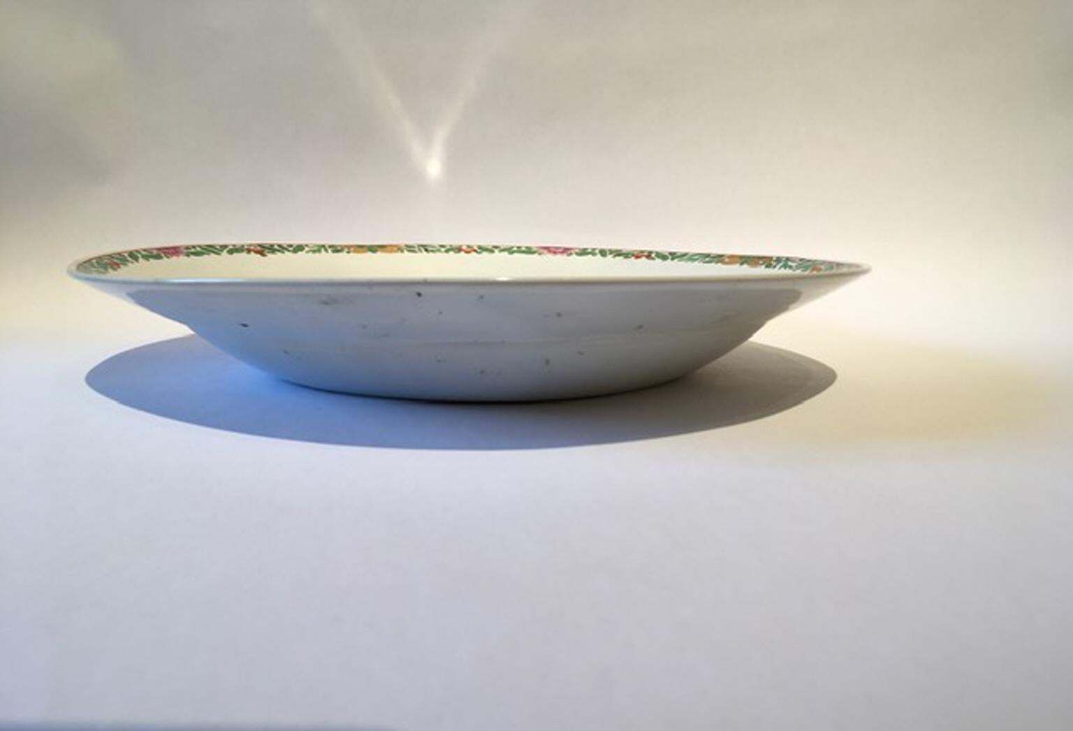 photo furniture Italy Mid 18th Century Richard Ginori Porcelain Dish With Japan Landscape