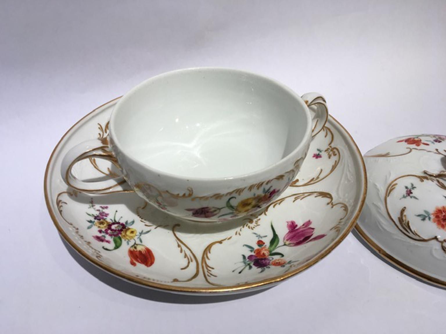 Meissen Mid 19thcentury Golden Porcelain Covered Cup Multicolors Flower Drawings photo vinterior