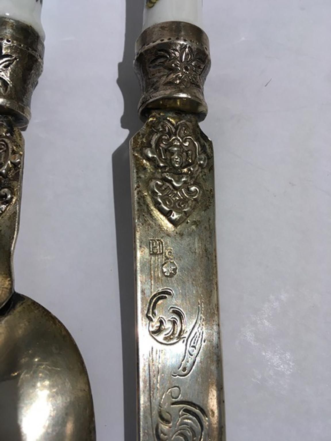 Early 19th Century Set Of 3 English Porcelain Cutleries photo vinterior