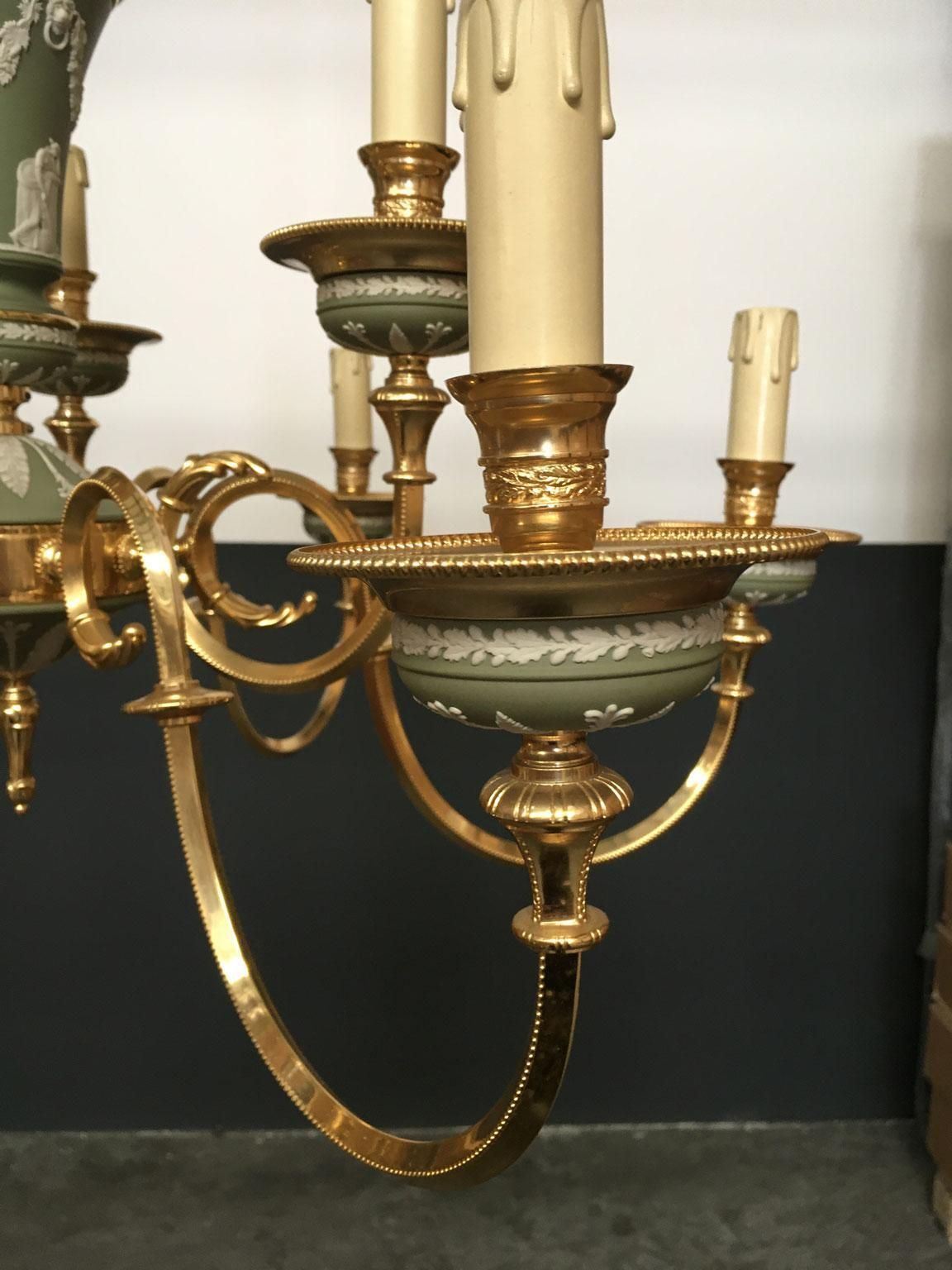 photo vinterior 1970 Italy Hollywood Regency Style Green Porcelain And Brass Chandelier 9 Lights
