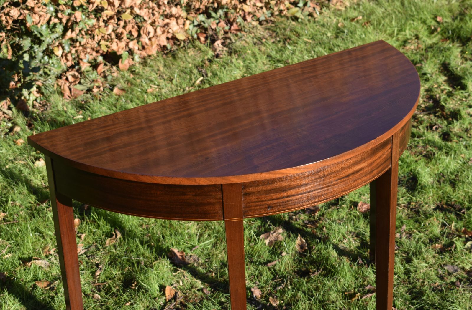 photo furniture Georgian Mahogany Demi Lune Table