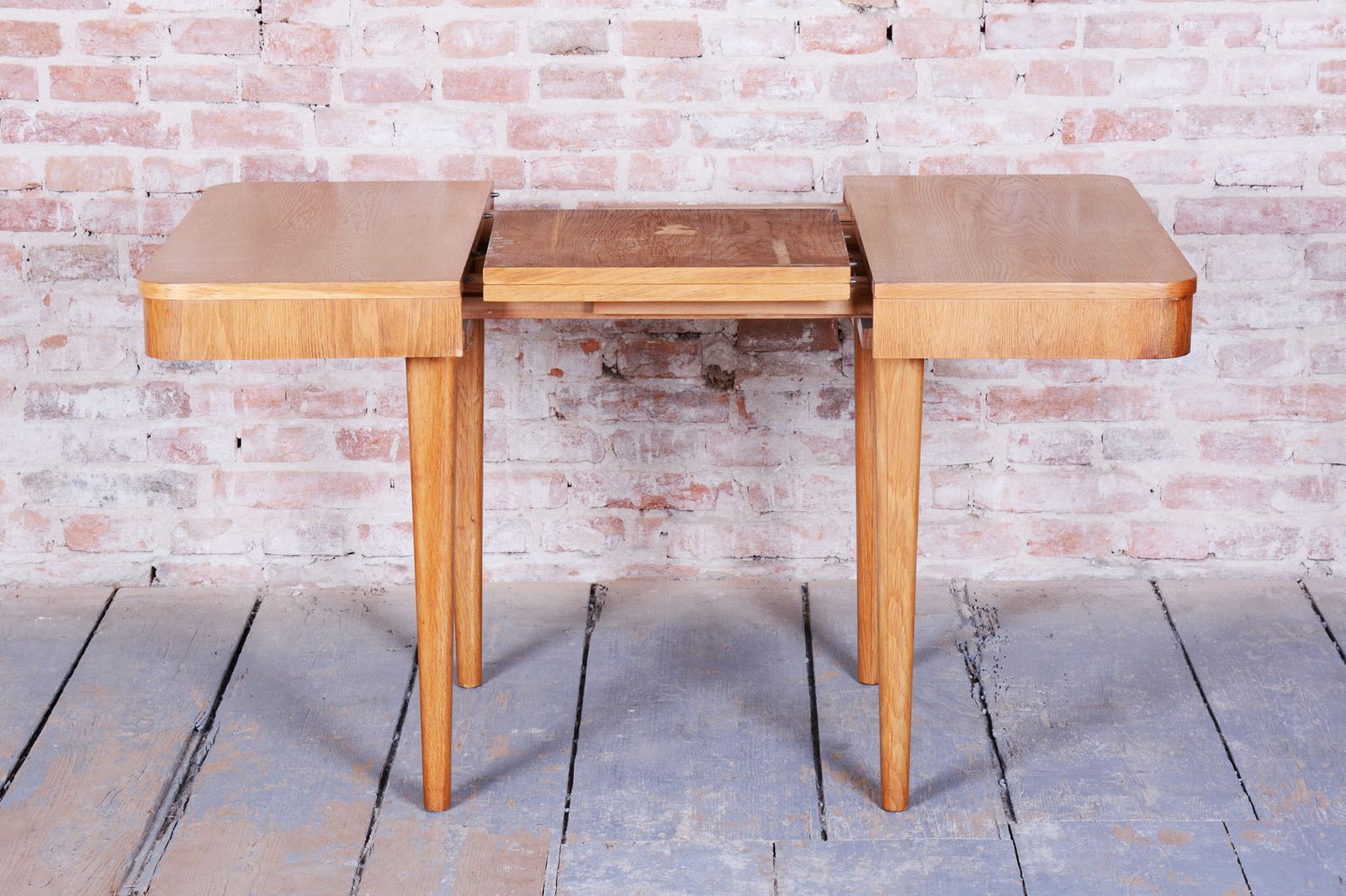 Extendable Art Deco Dining Table, By Jindřich Halabala, Up Závody, Czech, 1940s photo buy