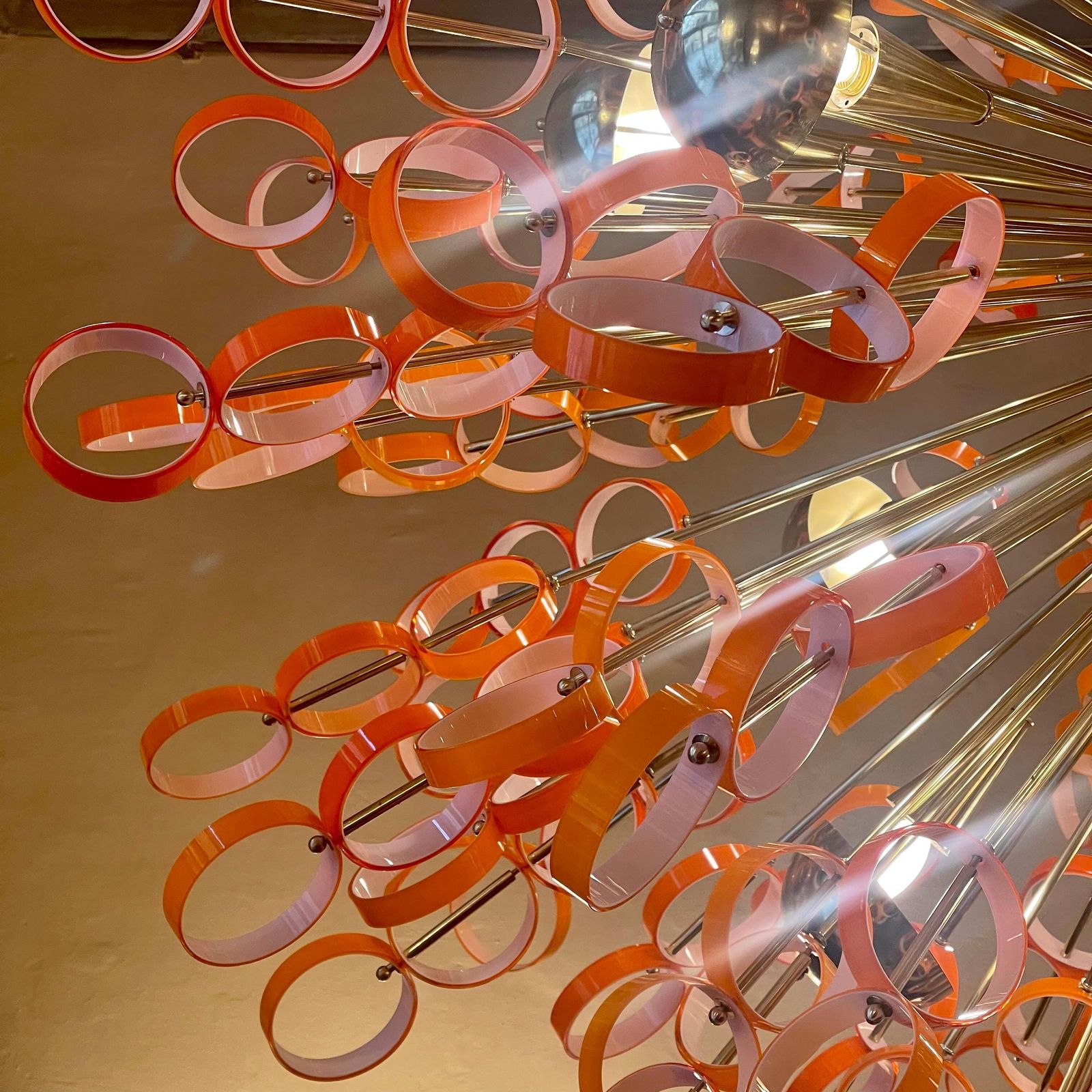 Late 20th Century Sputnik Chandelier In Jacketed Orange & White Glass By Vistosi photo vinterior