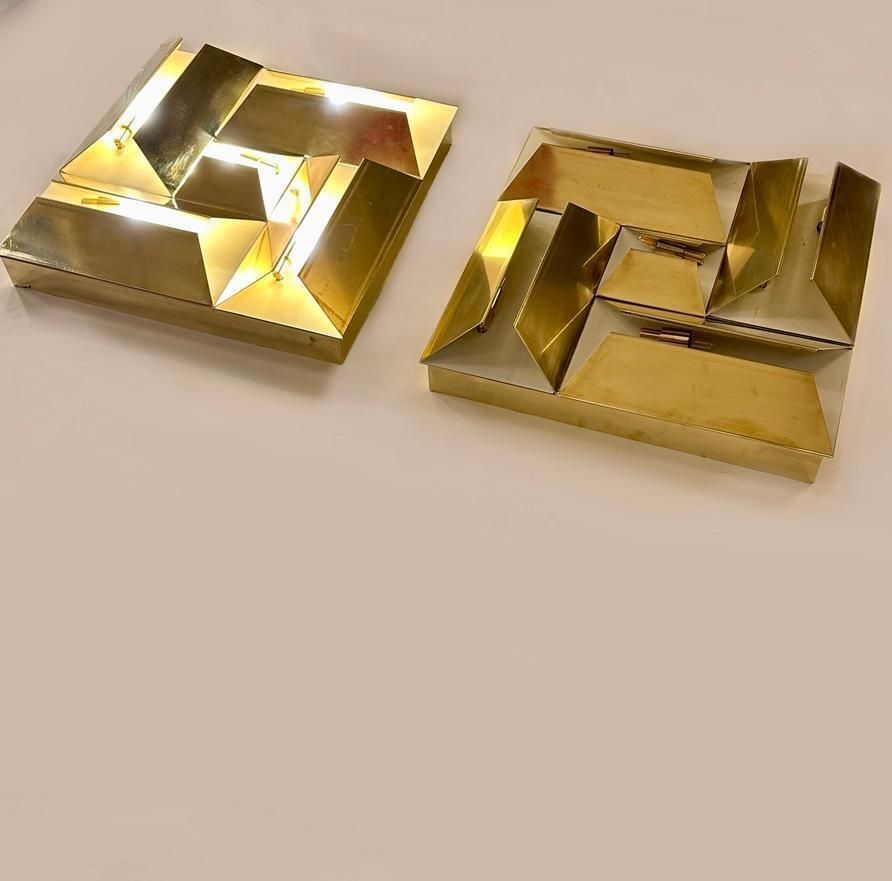 Late 20th Century Pair Of Italian Sculptural Pleated Brass Sconces photo for sale