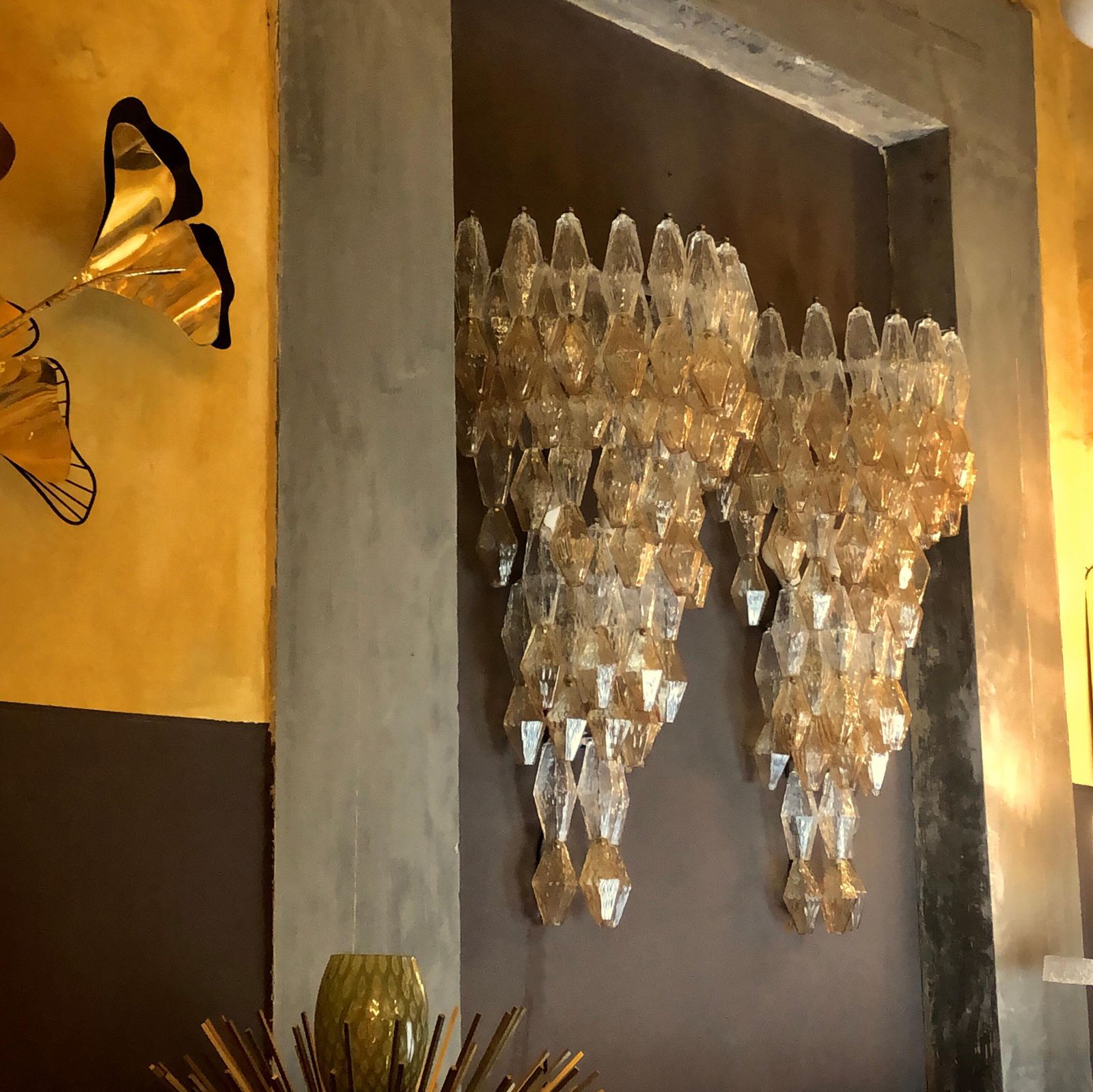 photo for sale Late 20th Century Pair Of Transparent And Amber Polyhedrons Murano Glass Sconces