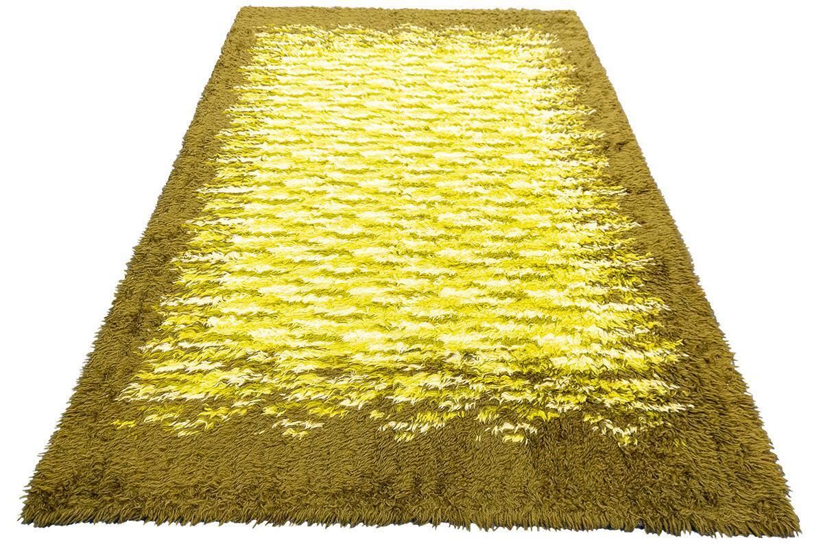 Rya Rug Shaggy Scandinavian Design Olive Green photo furniture