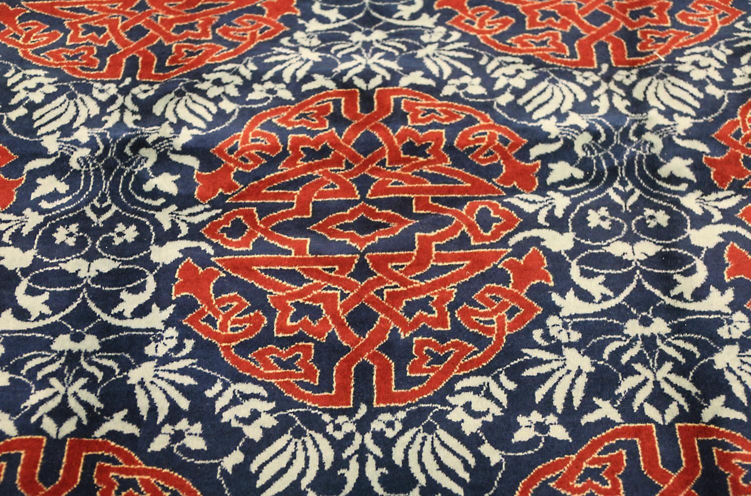 Art Deco Rug Turkish Vintage Piece, 1950 1970 photo Textiles