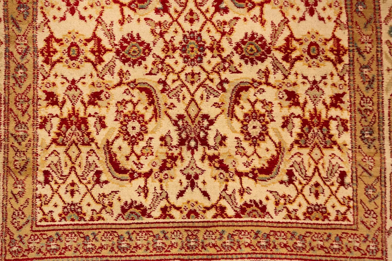 photo furniture Indian Agra Fish Design Antique Rug Ivory Field Floral All Over