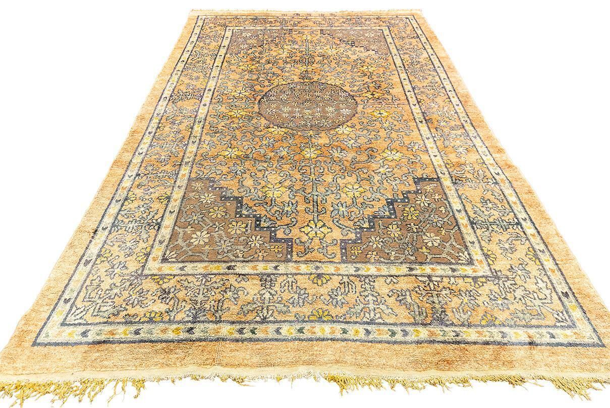 Chinese Rug Imperial Palace Of A Great Benevolence photo Textiles