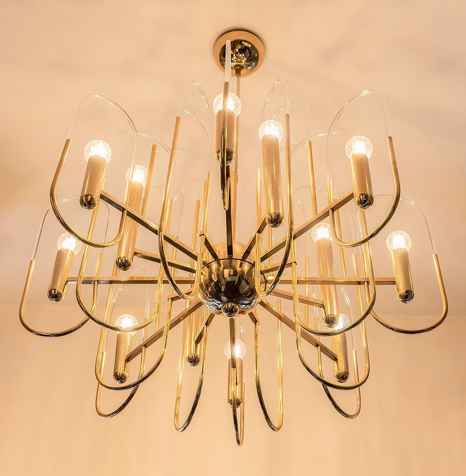 Midcentury Italian Brass And Glass Chandelier By Sciolari photo for sale