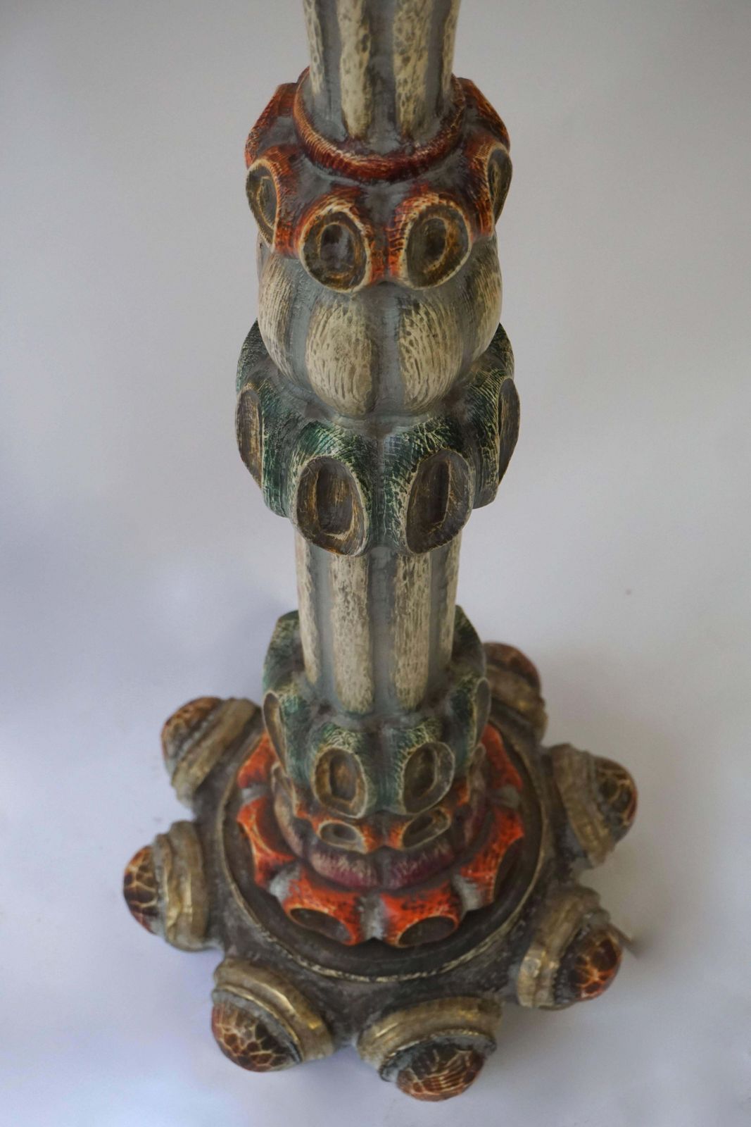 Italian Rococo Venetian Carved Lion Floor Lamp photo vinterior