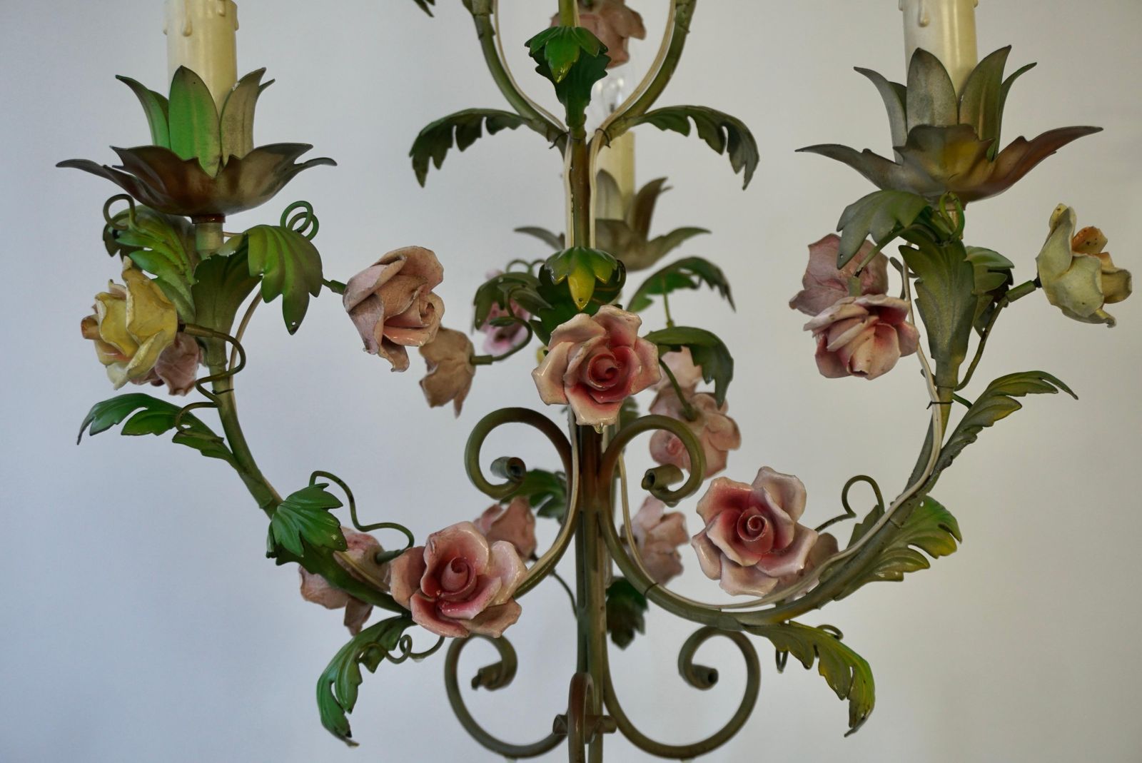 Italian 20th Century Louis XVI St. Tole & Saxe Porcelain Three Light Chandelier photo 1148.0