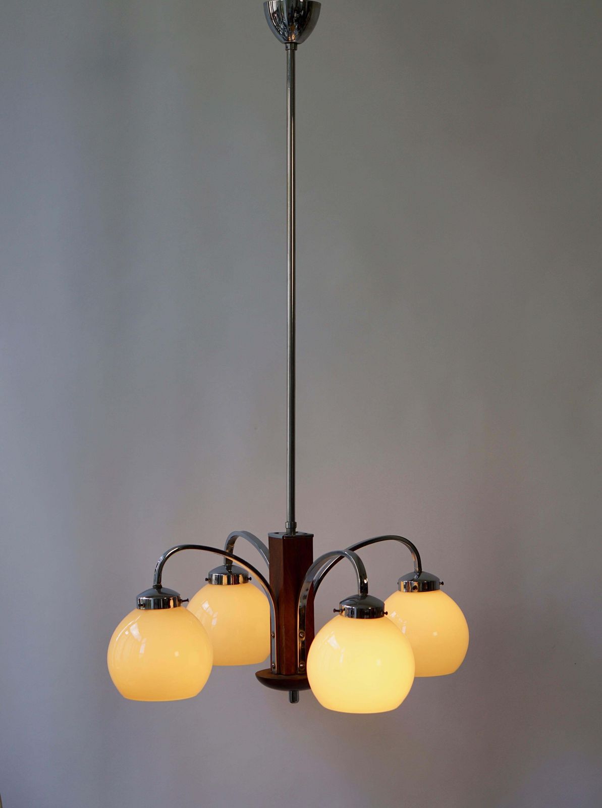 Art Deco Chandelier In Glass And Wood photo vinterior