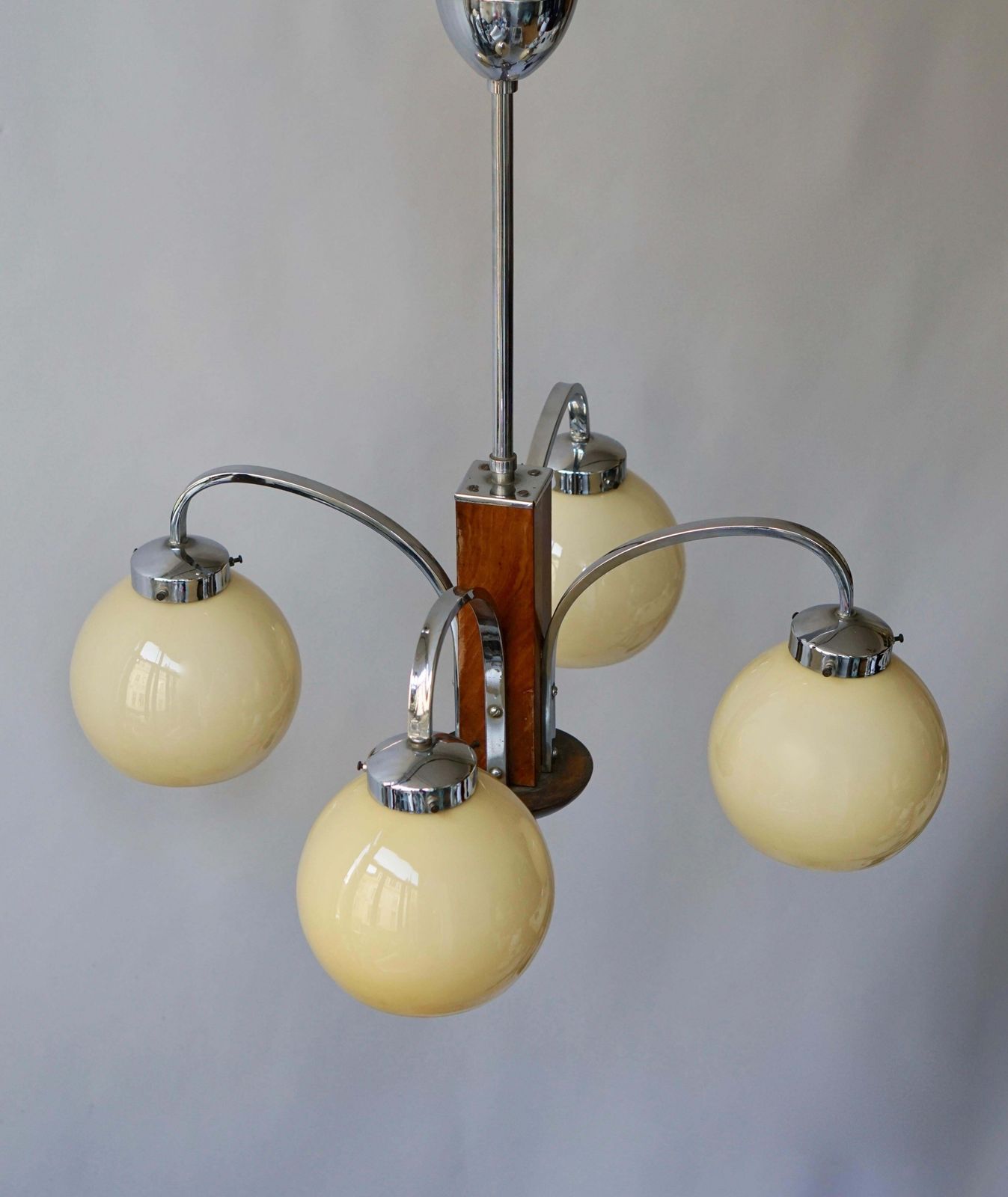 photo for sale Art Deco Chandelier In Glass And Wood