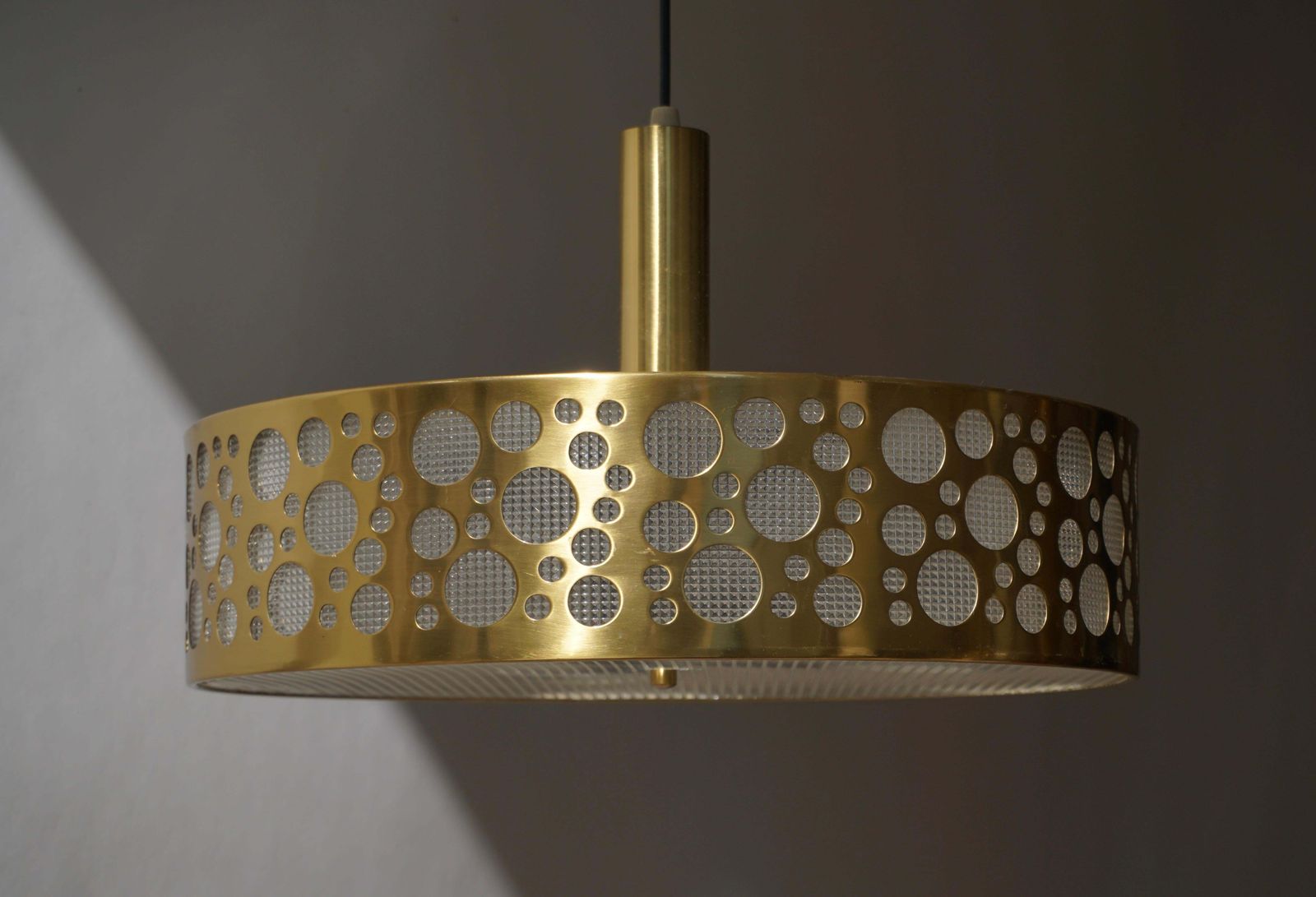Italian Brass Pendant Light photo vinterior