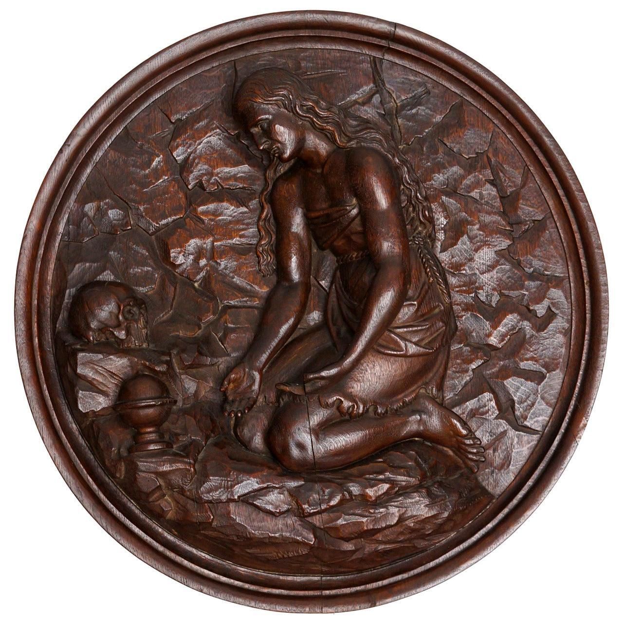Italian Carved Oak Tondo Representing Maria Magdalene As A Penitent