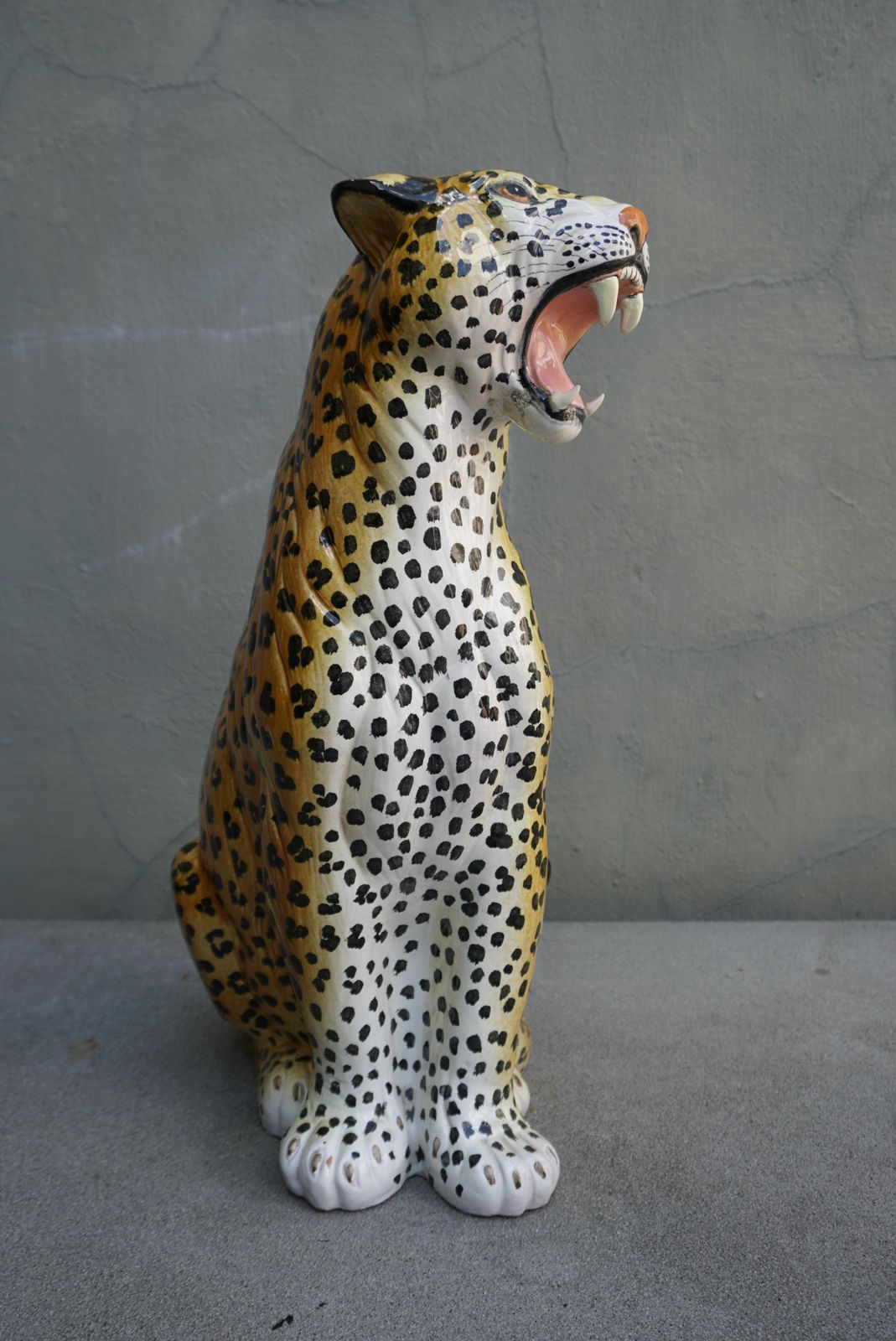 Large Italian Glazed Terracotta Leopard Cheetah Statue, 1960s Hollywood Regency photo furniture