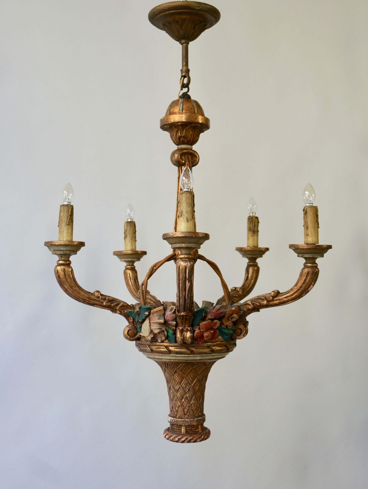 Italian Giltwood Chandelier With Flowers photo vinterior