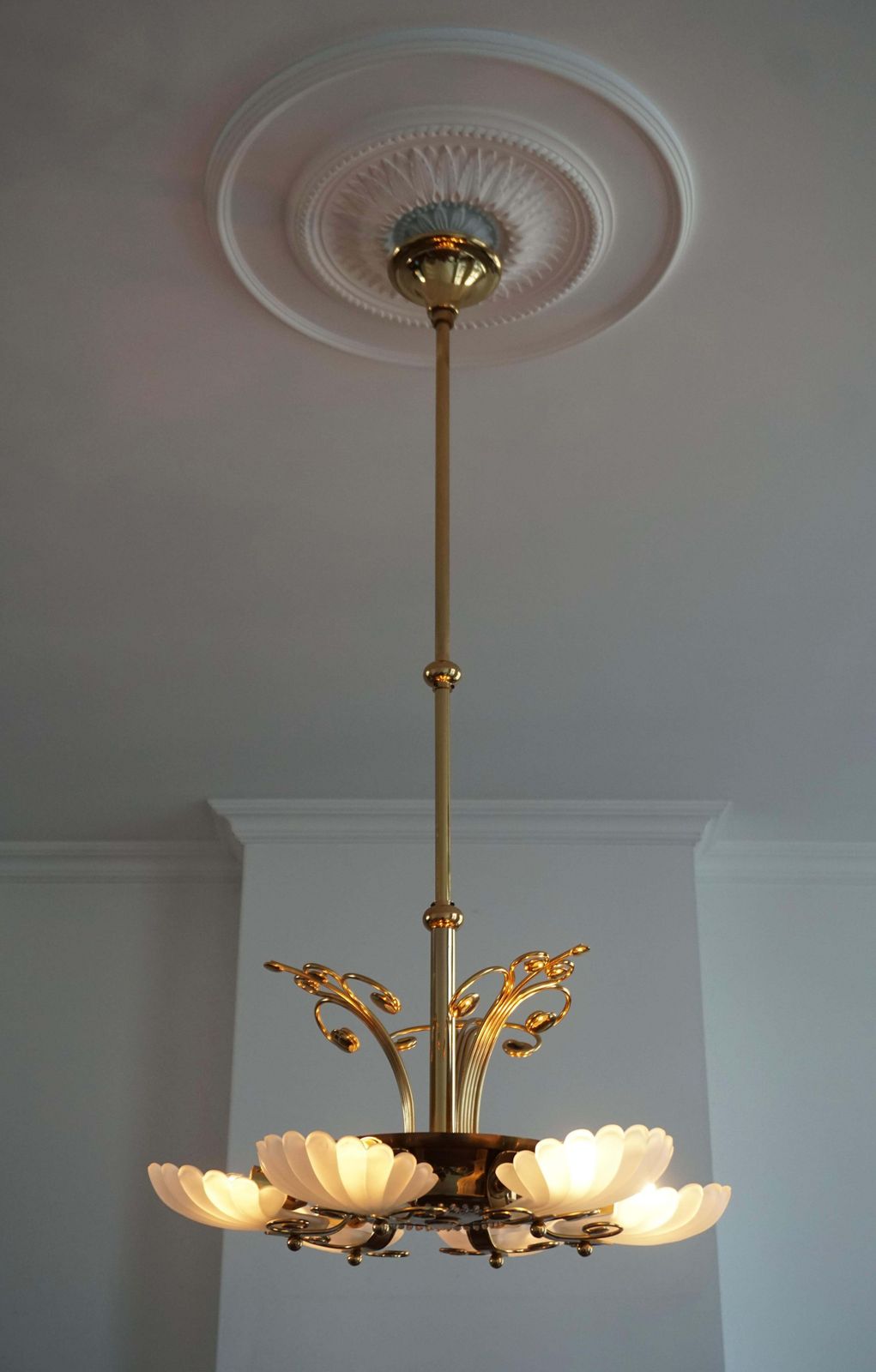 Italian Chandelier In Brass With Murano Glass Shells, 1970s photo vinterior