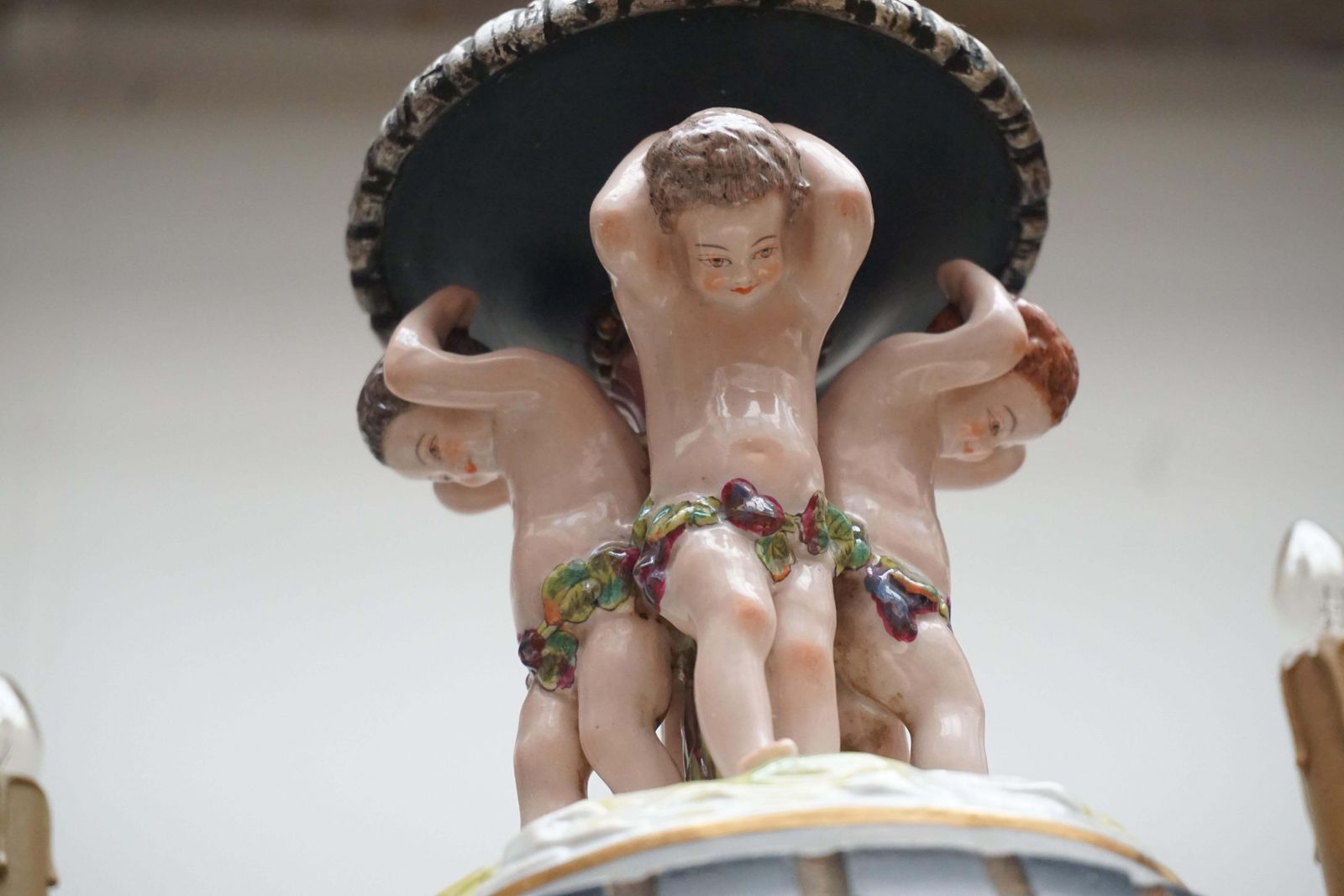 photo vinterior Italian Hand Carved Chandelier With Porcelain Putti