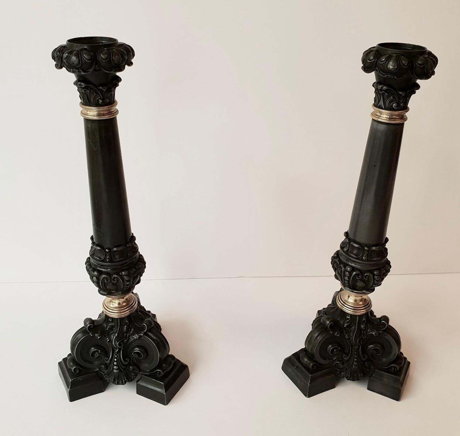 Italian Late 19th Century Pair Of Antique Brass Candleholders photo vinterior