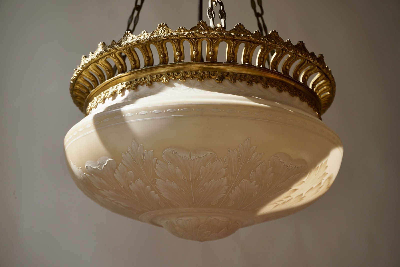 photo vinterior Superb Antique Lampshade Chandelier Lithophane, Biscuit From Porcelain