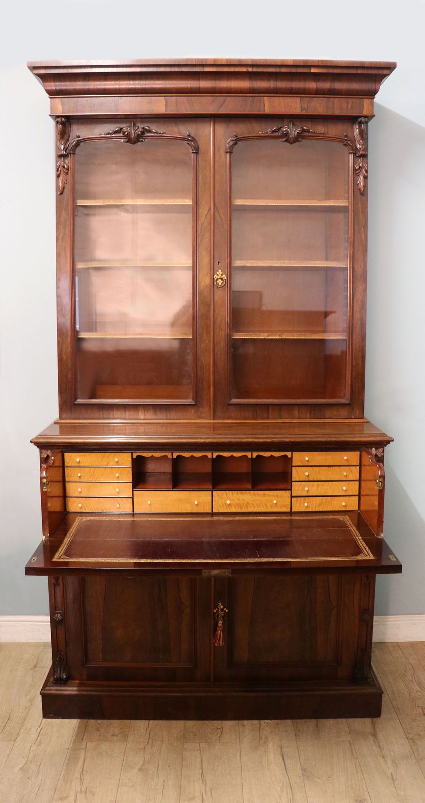 Lovely Early Victorian Secretaire Bookcase Cabinet.