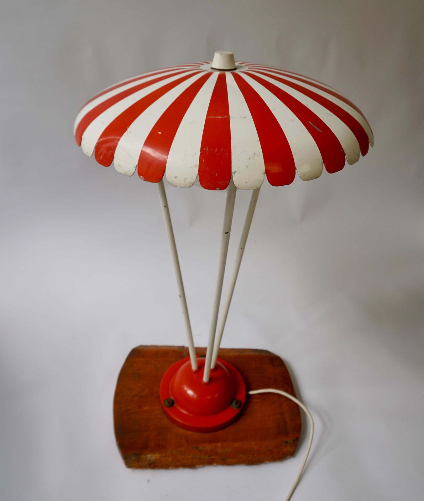 Charming Vintage Garden Lamp From The 1950s   Red And White photo vinterior