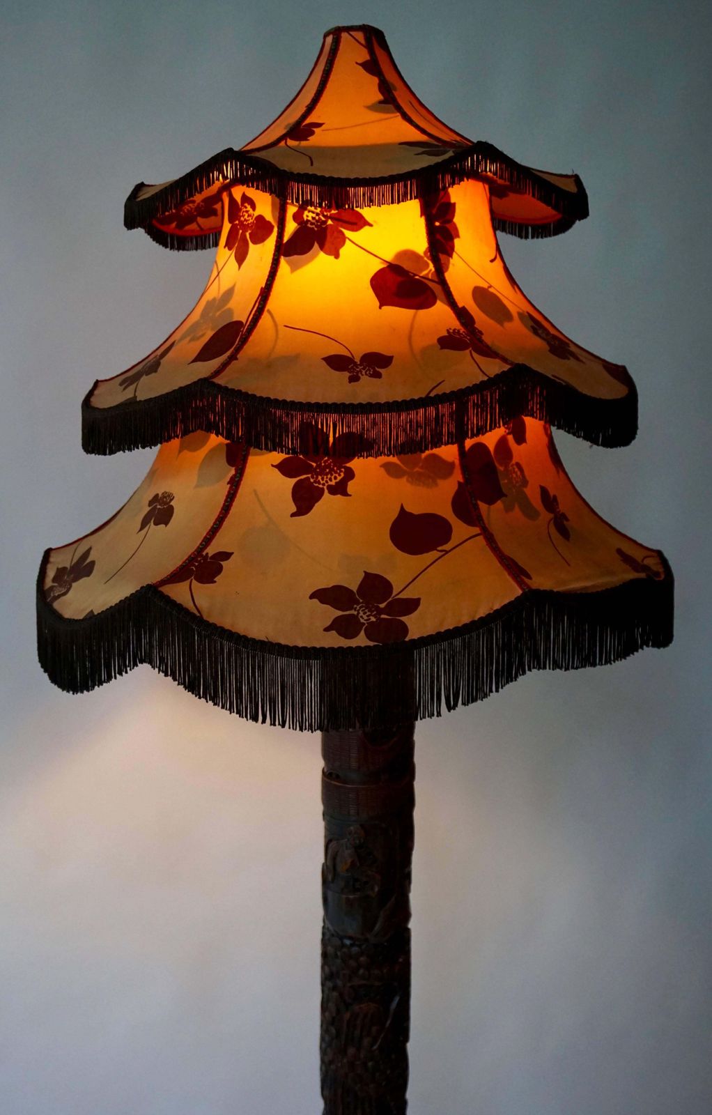 1920s Fine Antique Chinese Carved Floor Lamp With Pagoda Shade photo Lighting