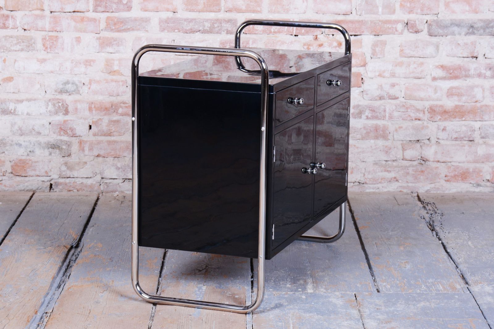 Restored Bauhaus Cabinet, By Robert Slezák, Chrome Plated Steel, Czech, 1930s photo vinterior