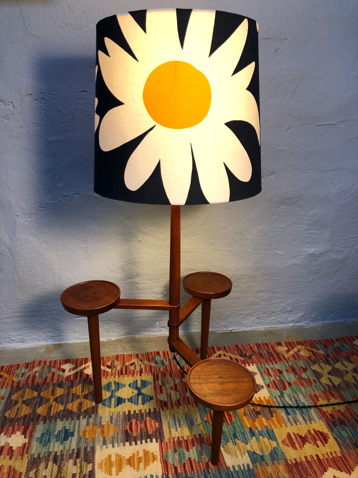 678.0 Vintage Teak Floor Lamp With Maija Isola Lamp Shade photo